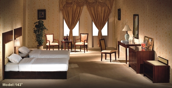 ISO14001 аттестовало мебель спальни гостиницы устанавливает твердый деревянный цвет грецкого ореха мебели гостиницы